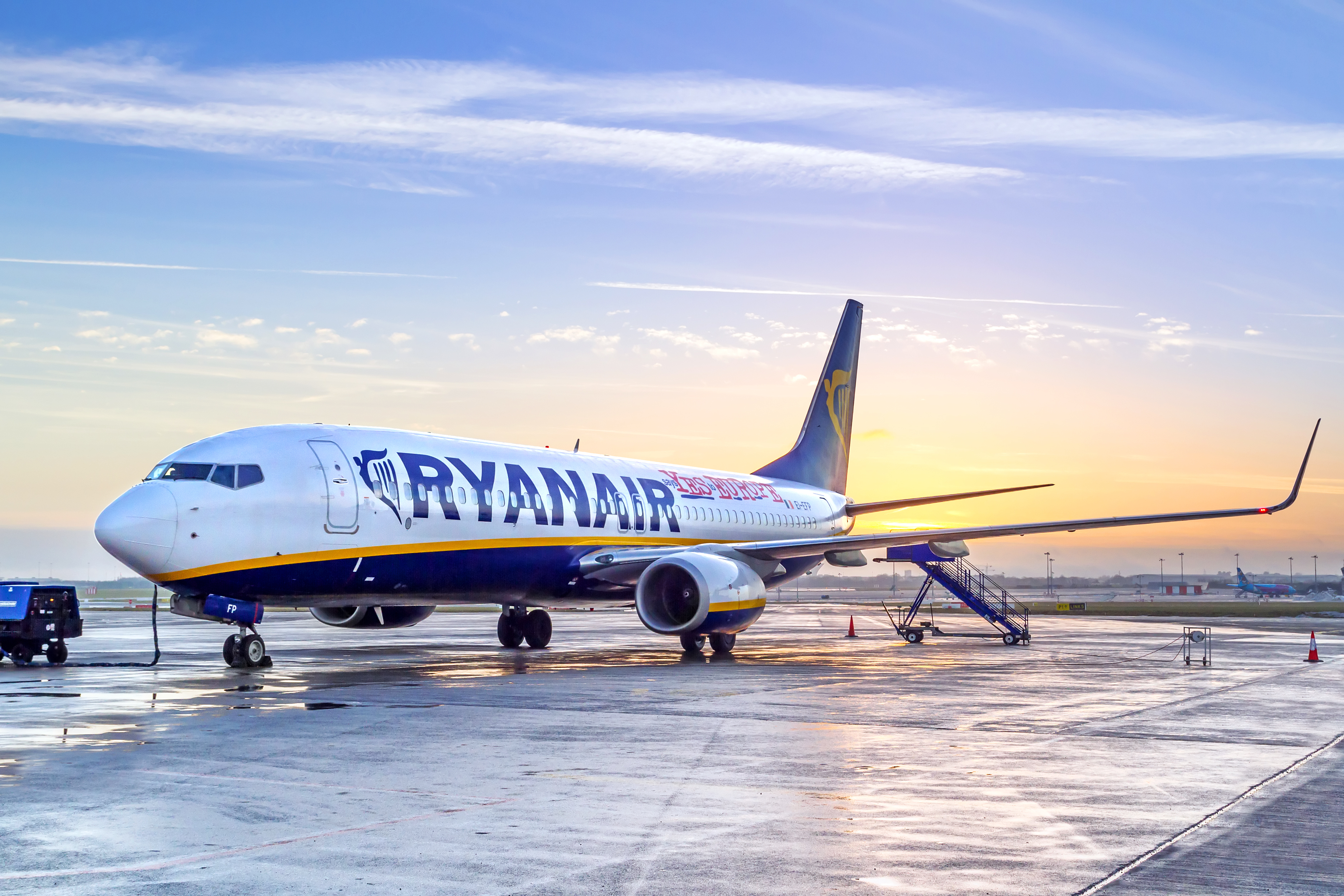 Ryanair niente più trolley a bordo