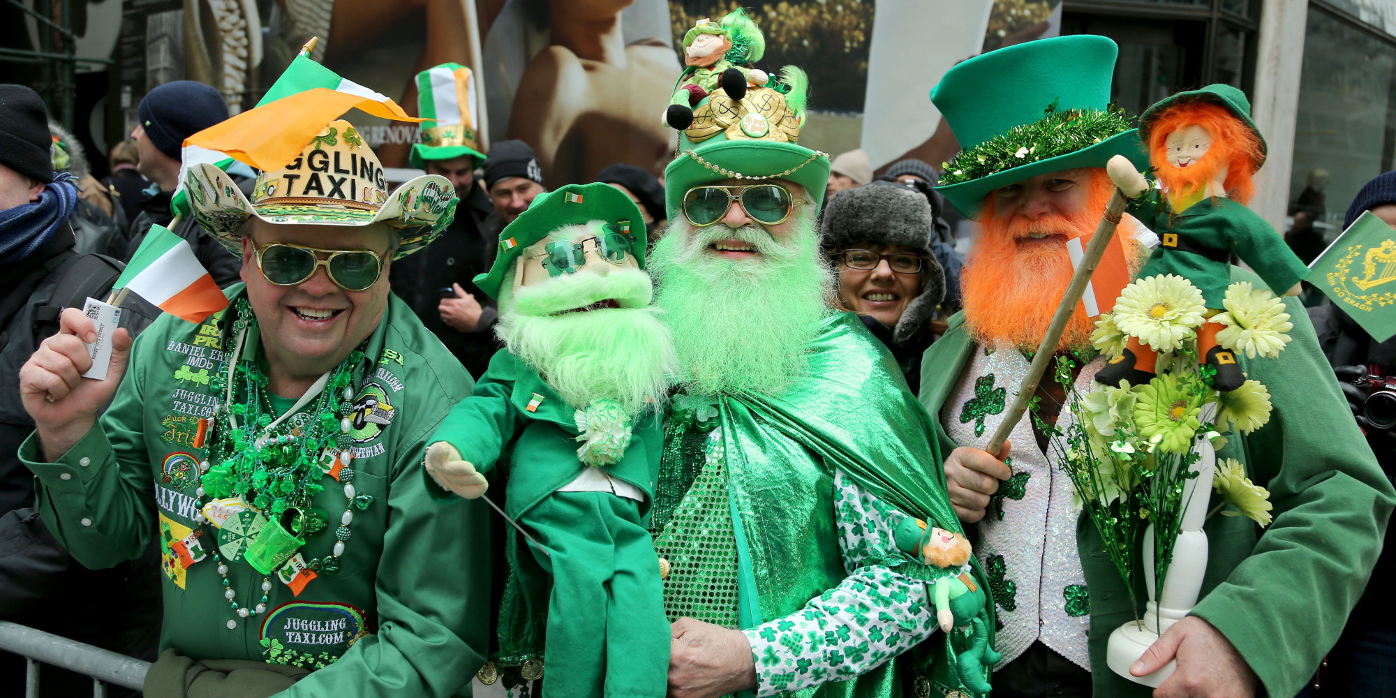 Milano si tinge di verde!! La festa di San Patrizio torna a Milano. St. Patrick sta tornando a Milano! Sei pronto per festeggiare in pieno spirito irlandese?