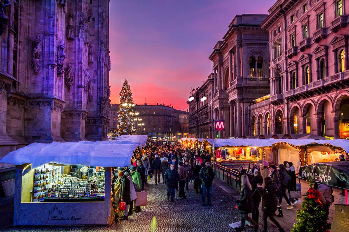 Dopo 2 anni torna il MERCATINO DI NATALE in Duomo a Milano YOUparti