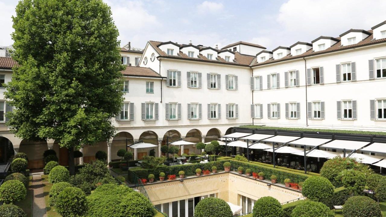 L'Aperitivo all'Italiana al Four Seasons Hotel Milan YOUparti Benjamin Cavagna 1930